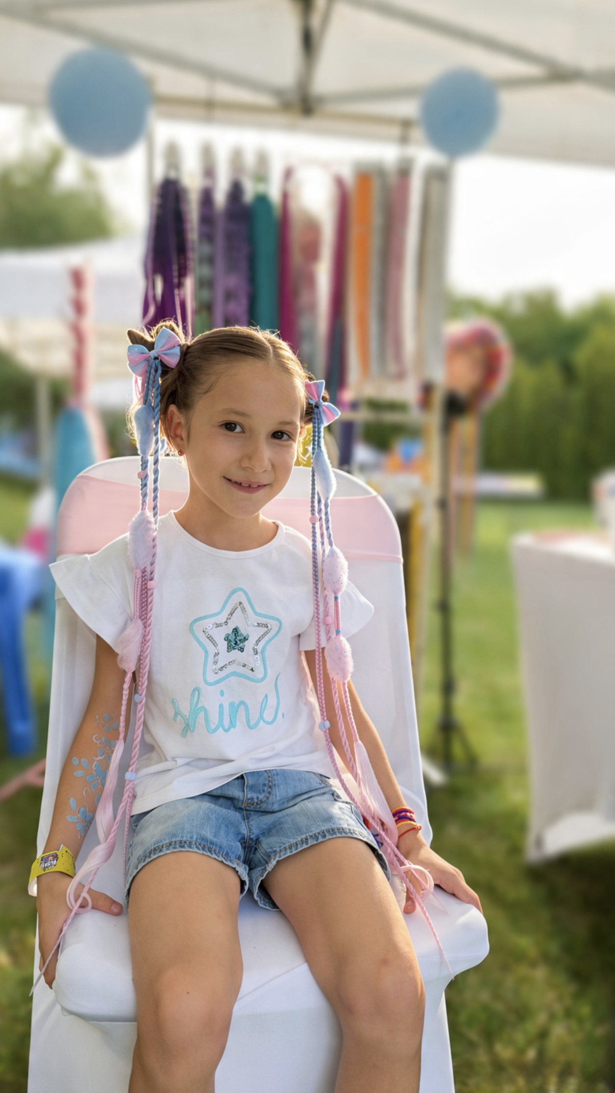 Accesorii colorate pentru părul copiilor